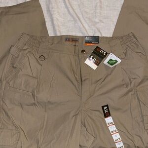 5.11 Tactical Khaki Cargo Pants NWT 40x30